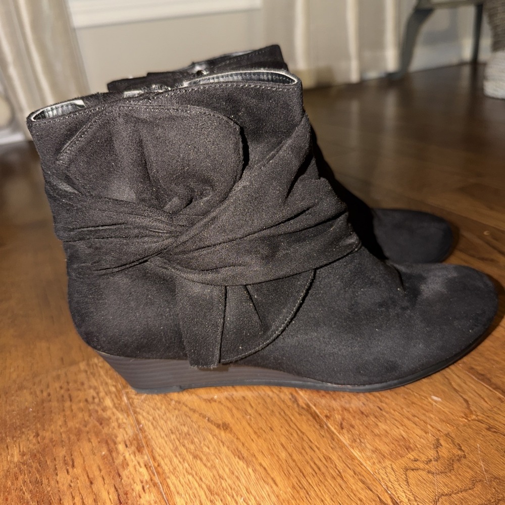 Comfortview Womens Slouch Zip Ankle Booties Sz 8WW Extra Wide Black